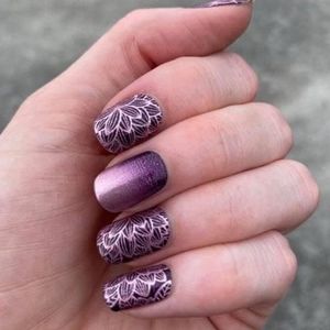 Rule of Plum Color Street